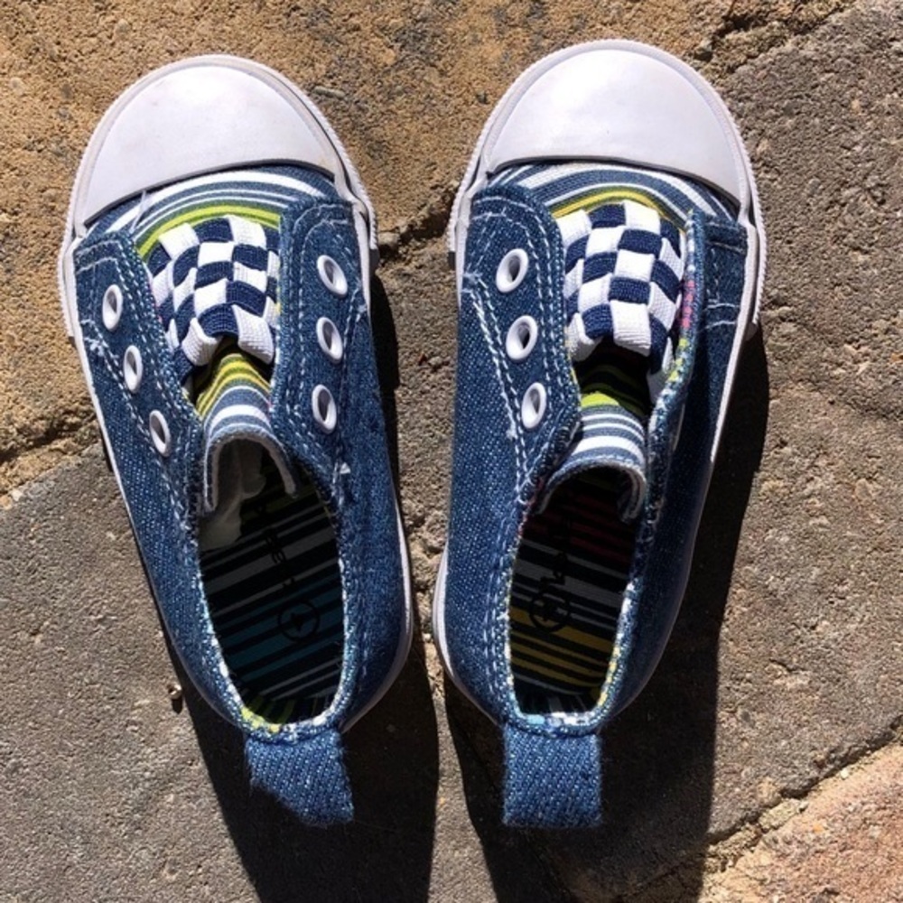 Koala Kids  Sneakers  New Size 4 Unisex